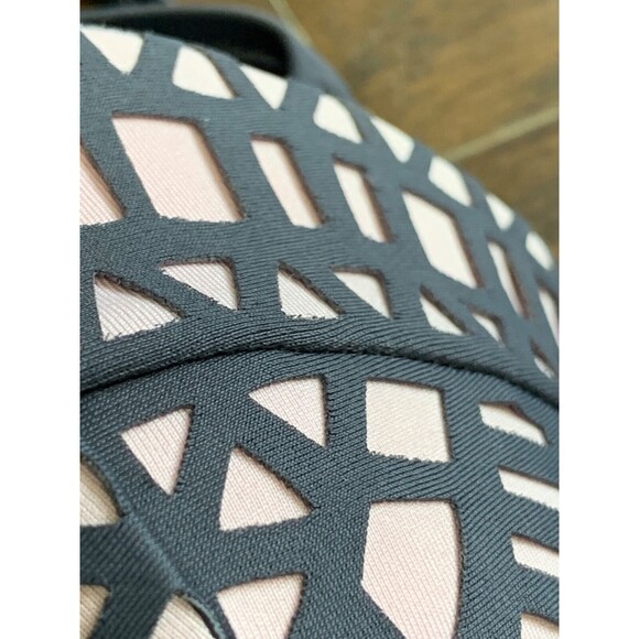 Xhilaration Bikini Top Bandeau Molded Laser Cut Swimsuit Pink Gray Geometric XS - Picture 4 of 9